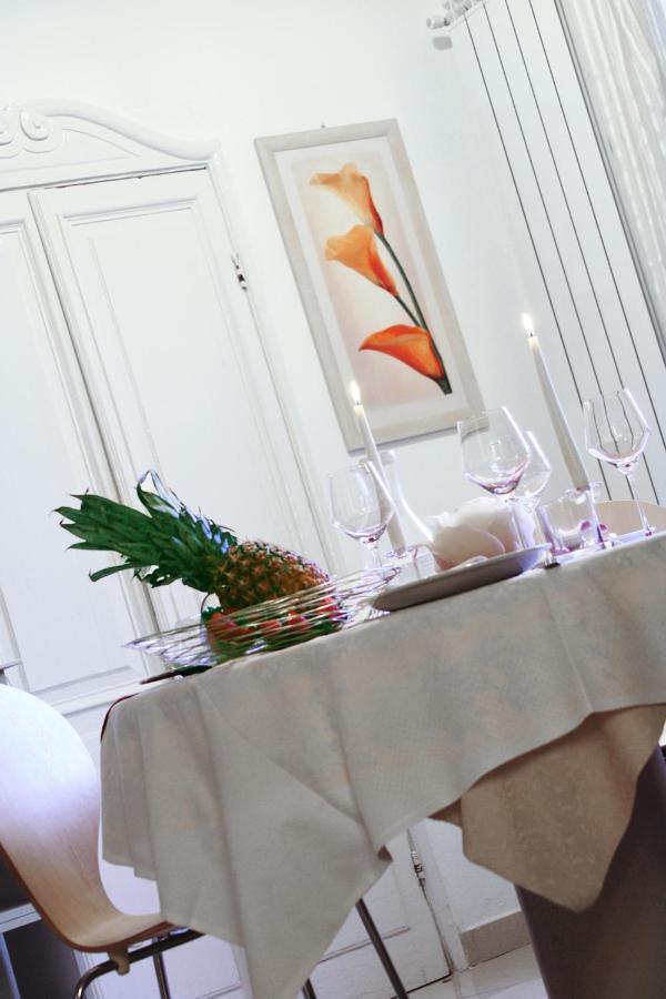 Villa Chiara Marina Trilocale 因佩里亚 外观 照片