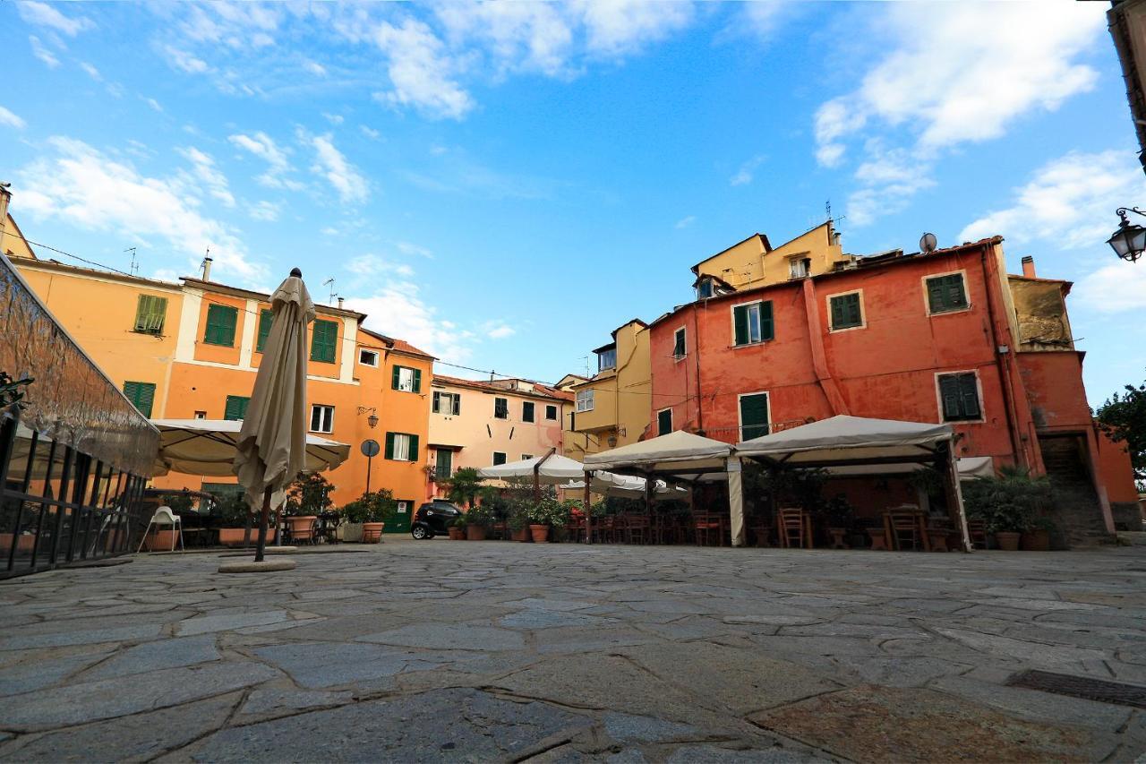 Villa Chiara Marina Trilocale 因佩里亚 外观 照片